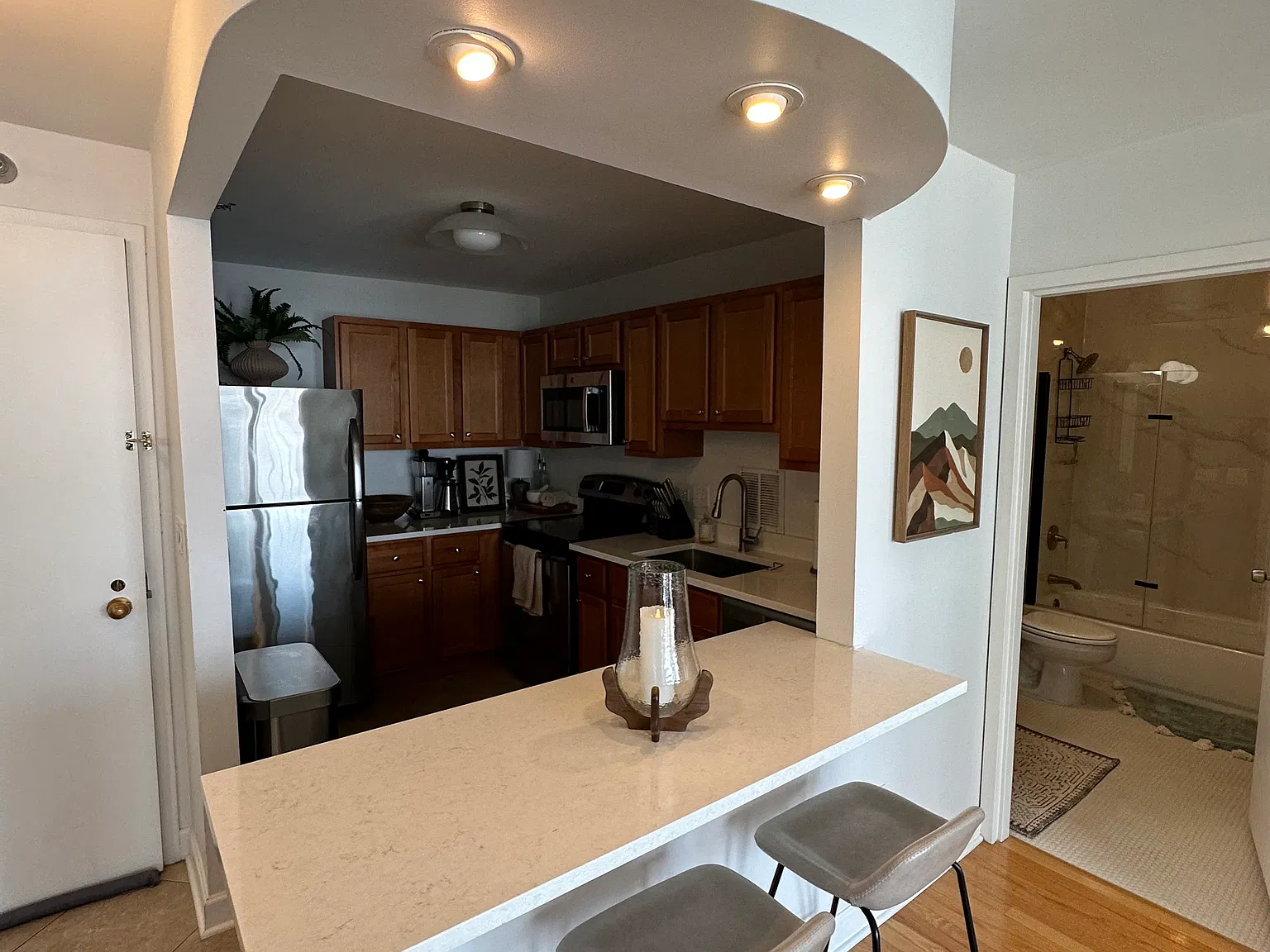 1 bed, 650 sqft, $2,750 — Photo 3