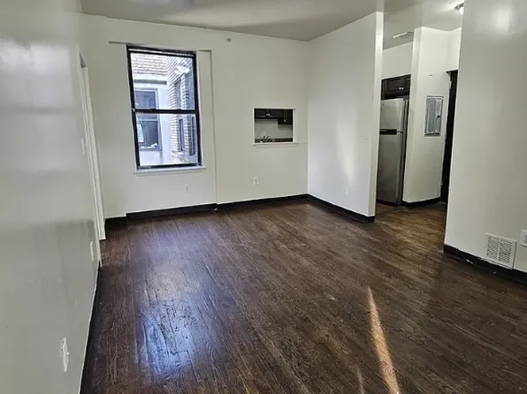 611 Clinton Ave #101, Newark, NJ 07108