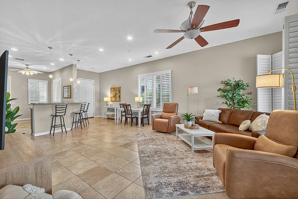 2 bed, 1257 sqft, $2,500 — Photo 3