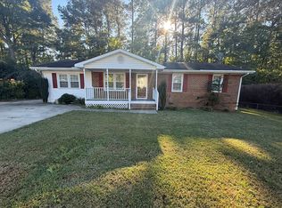511 Willow Dr, Clayton, NC 27520
