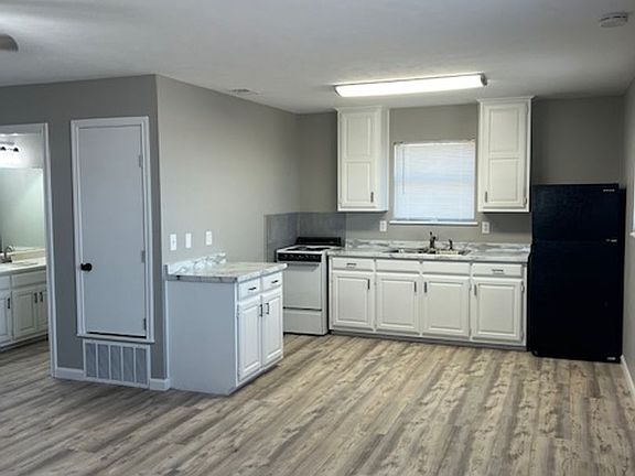 2nd image of 4392 County Road 229