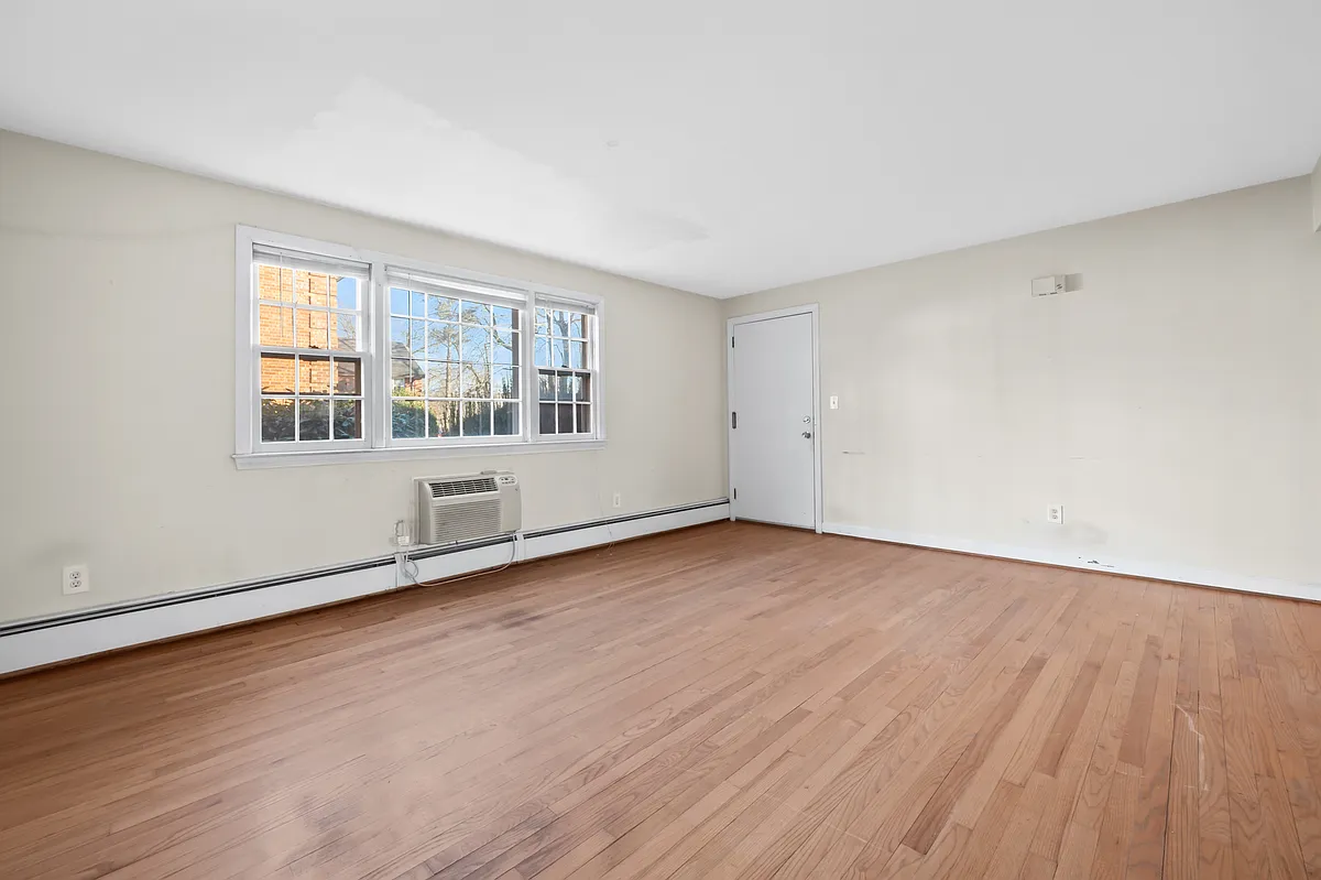Building Photo - 59 Charter Oak St #A