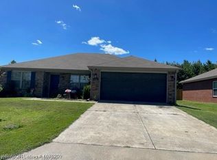 2001 Willow Oak Dr, Van Buren, AR 72956