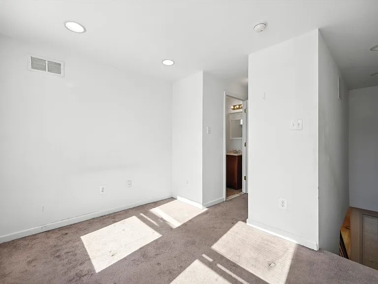 2136 Ellsworth St #1 — Photo 3