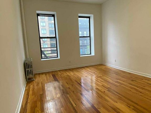 4th image of 1293 1st Ave #6A