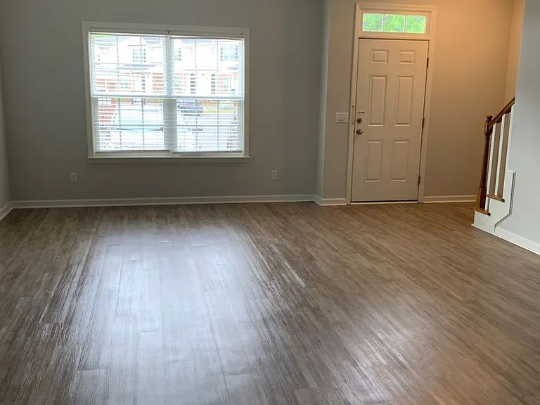 400 Tibet Ave #13 — Photo 2