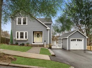 11 Morgan Ave, Wakefield, MA 01880