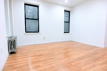 Rented by HOLTON REAL ESTATE INC.