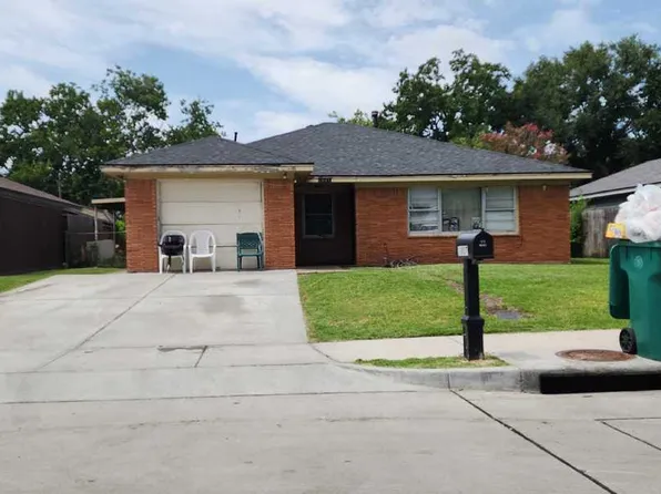 1807 Easthaven Dr, Pasadena, TX 77506