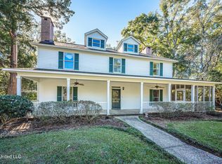 3708 Government St, Ocean Springs, MS 39564