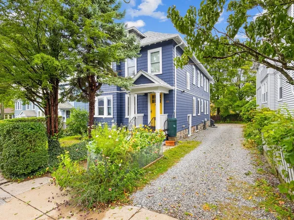 99 Saint Rose St #1, Jamaica Plain, MA 02130