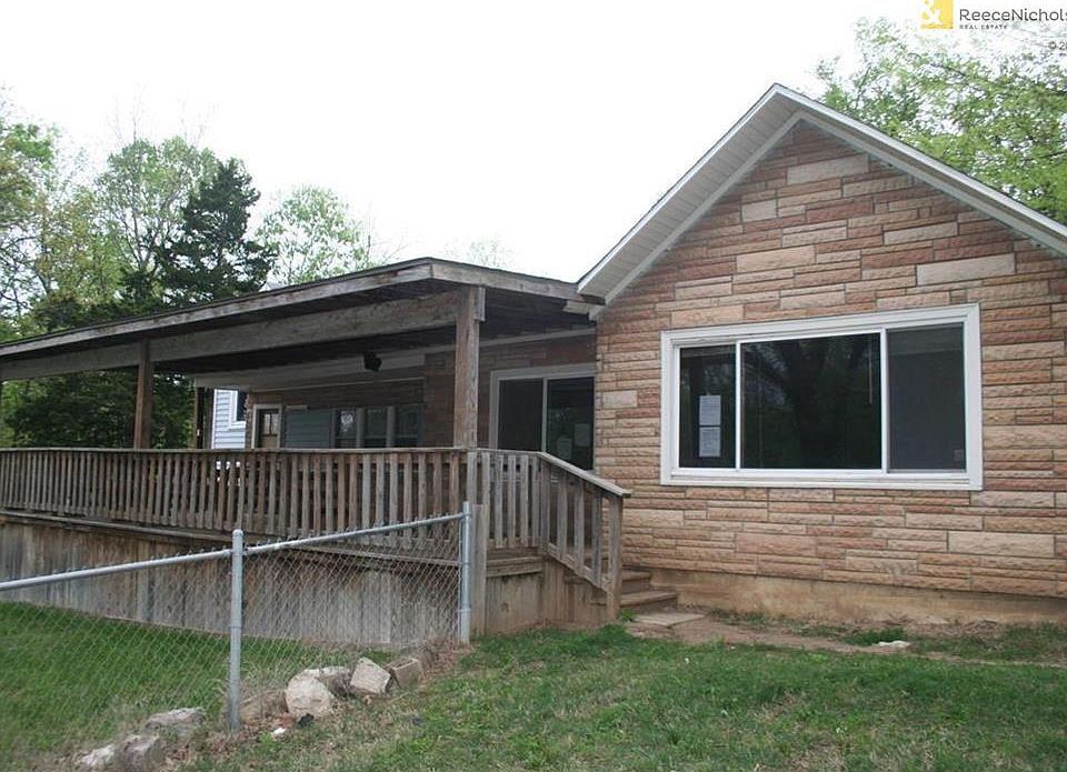 1st image of 2140 Hillside Dr