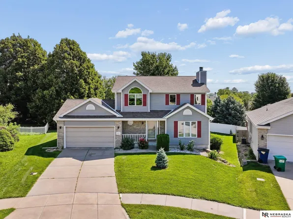 6530 Courtney Cir, Lincoln, NE 68516
