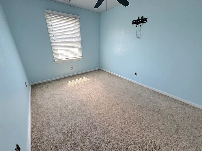 1136 Gleaning Close — Photo 18