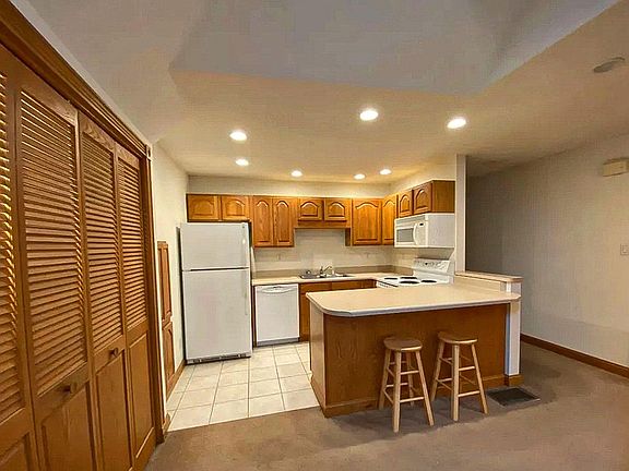 2nd image of 1219 Maine St APT 6