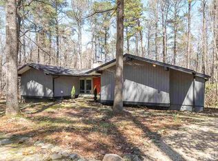 102 Wolfs Trl, Chapel Hill, NC 27516
