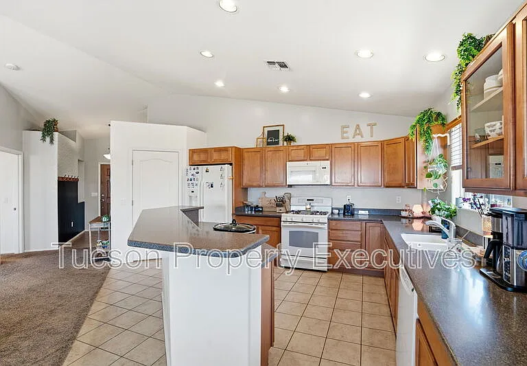11655 W Stone Hearth St — Photo 11