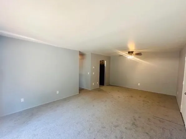 31555 Fraser Dr, Fraser, MI