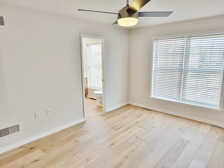 36 Taylor Dr — Photo 12