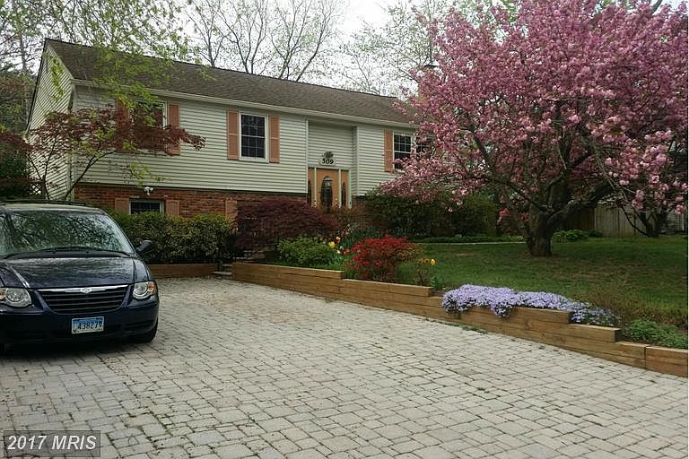 1st image of 509 Bay Hills Dr