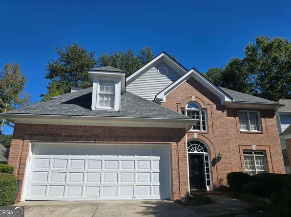 232 Spalding Gates Dr NE, Sandy Springs, GA 30328