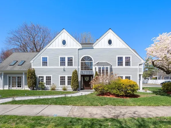 5 Antonellis Cir, Newton, MA 02459