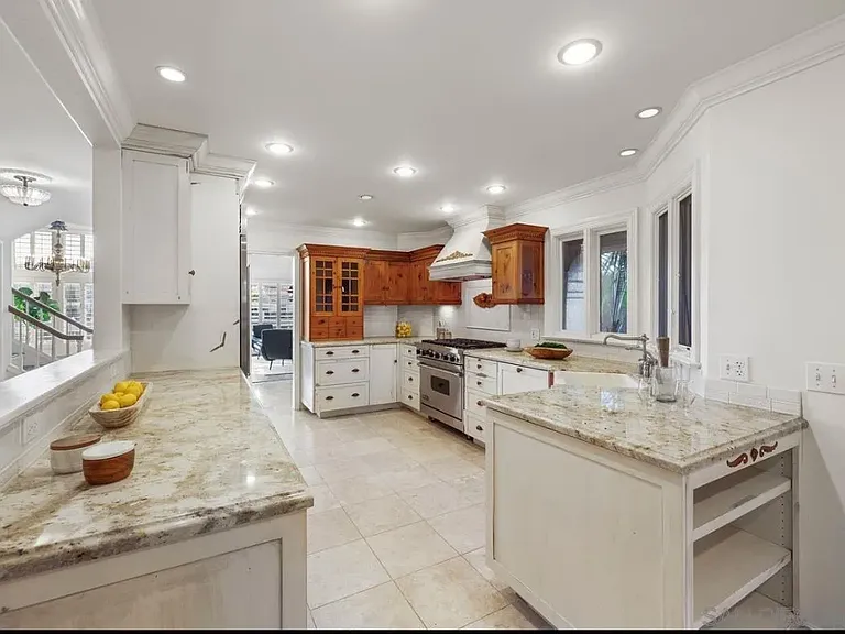 12 Buccaneer Way — Photo 5