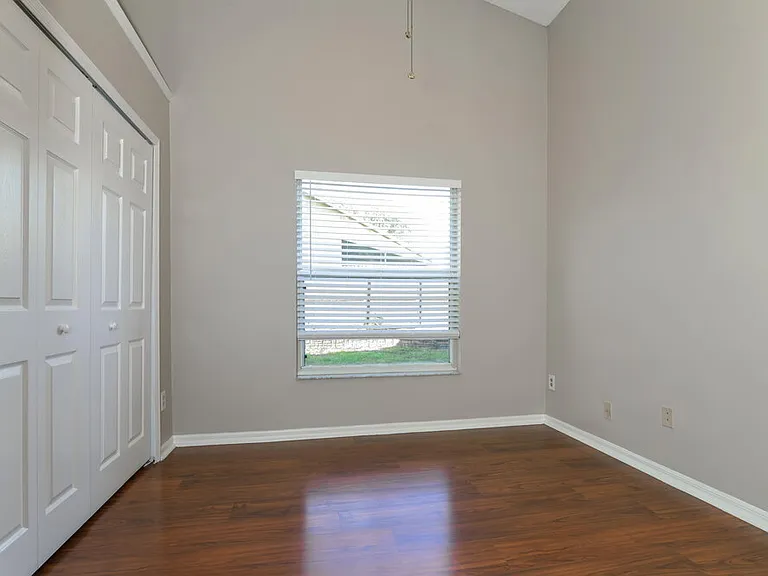 2161 Fennell St — Photo 14