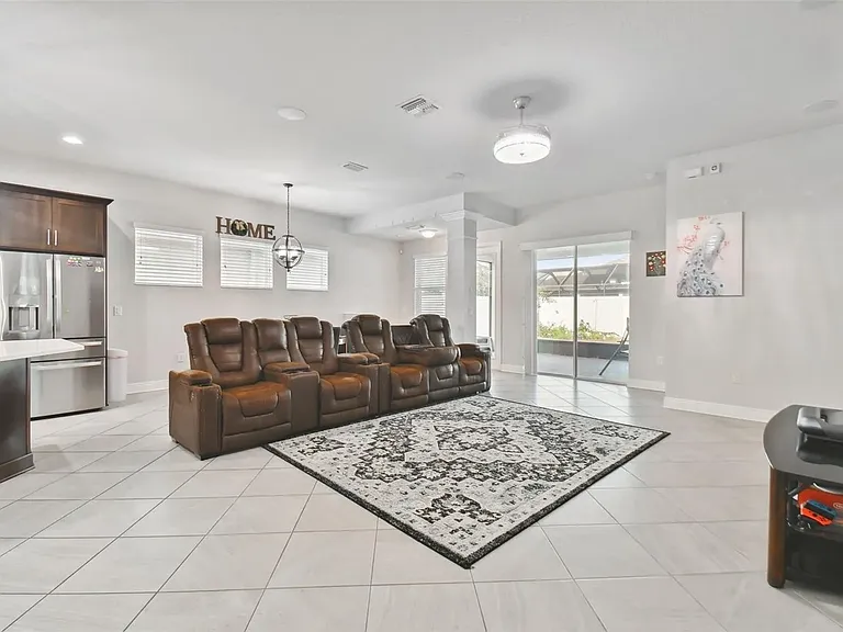 2776 Satilla Loop — Photo 12