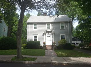 16 Tennyson St, West Roxbury, MA 02132