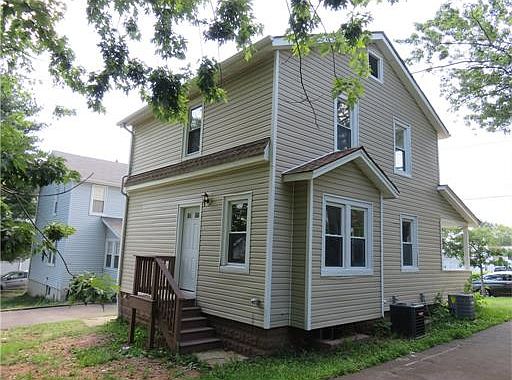 3rd image of 34 Meinzer St