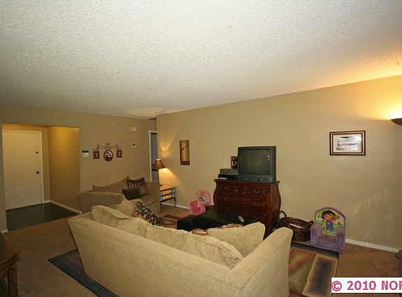5th image of 1324 S 123rd Ave E