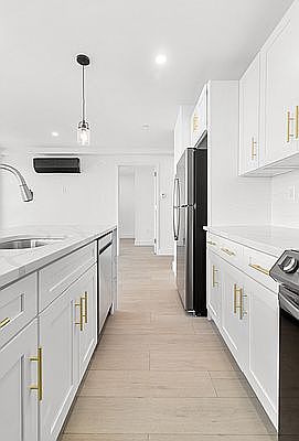5th image of 9-24 Main Ave #2B