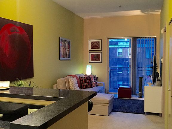 4th image of 1323 Boren Ave APT 609