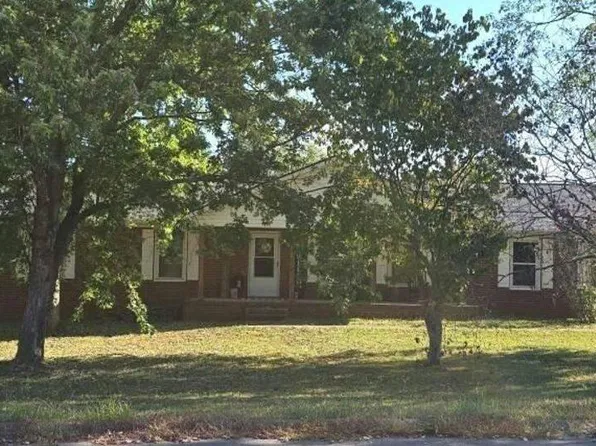 301 Lexington Dr, Smyrna, TN 37167