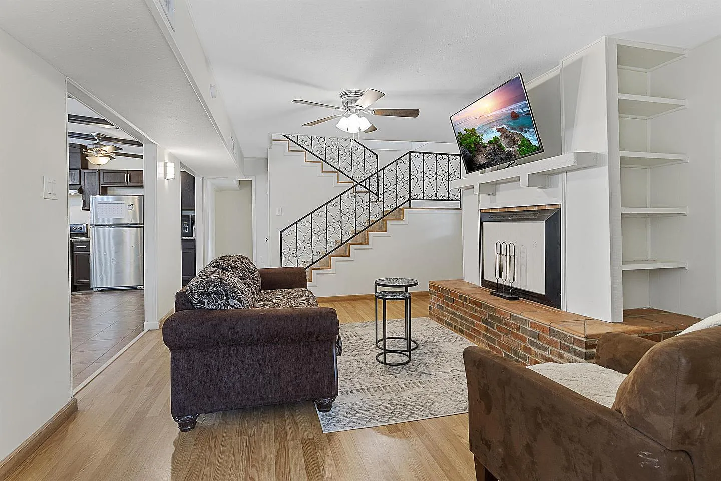Luxurious Living in San Antonio A Beautiful Home with Premium Features! — Photo 3