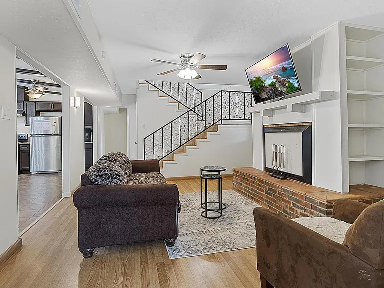 8407 Deer Hvn — Photo 3