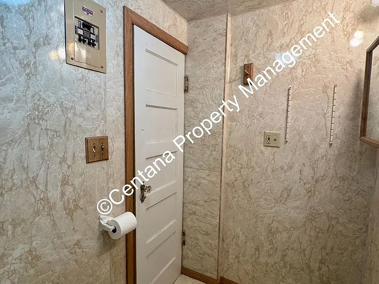 800 W Galena St — Photo 4