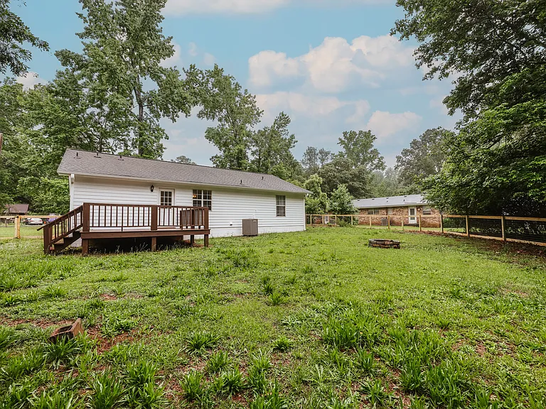 180 Oak Dr — Photo 30