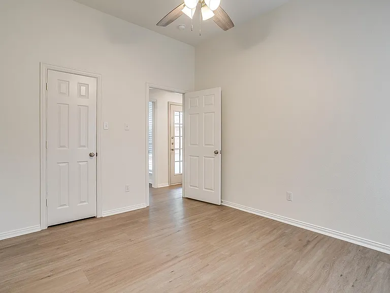3212 Riverwood Dr — Photo 34