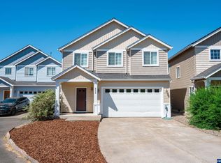 650 Jasmine Cir, Independence, OR 97351