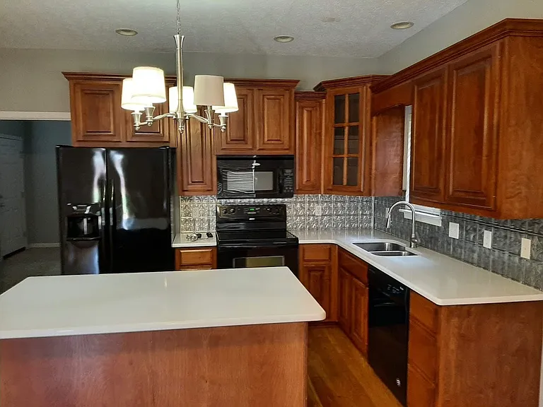1000 Indian Ridge Cir #1000 — Photo 9