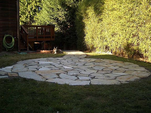 2007 new flagstone patio 