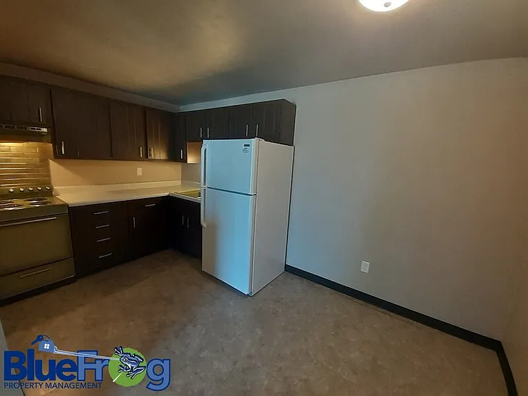 545 Spinnaker Ln #A — Photo 3
