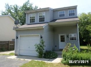 104 N Metropolitan Ave, Waukegan, IL 60085
