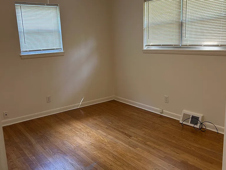 1923 Wessel Ave #1925 — Photo 8