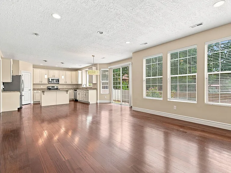 1360 E Foxmont Ln — Photo 13