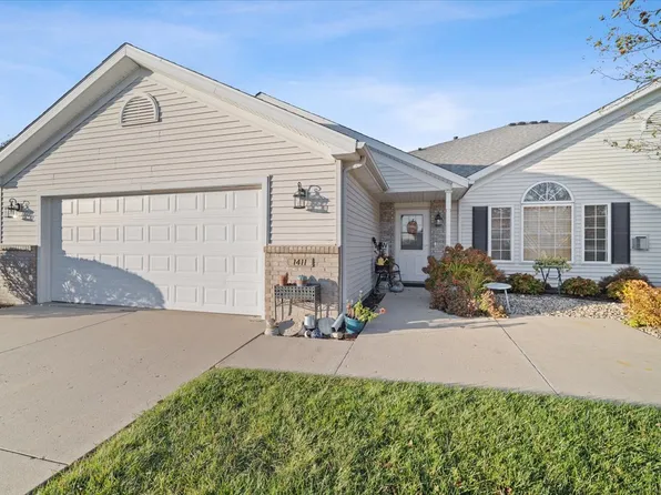 1411 Inglewood Cir, Bloomington, IL 61704