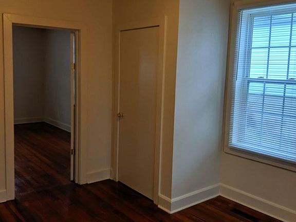 3rd image of 25 Milton Ave