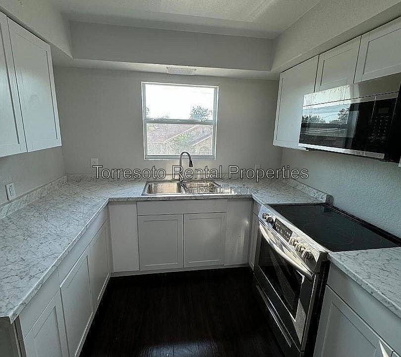 1st image of 152 Shadwell Dr #D